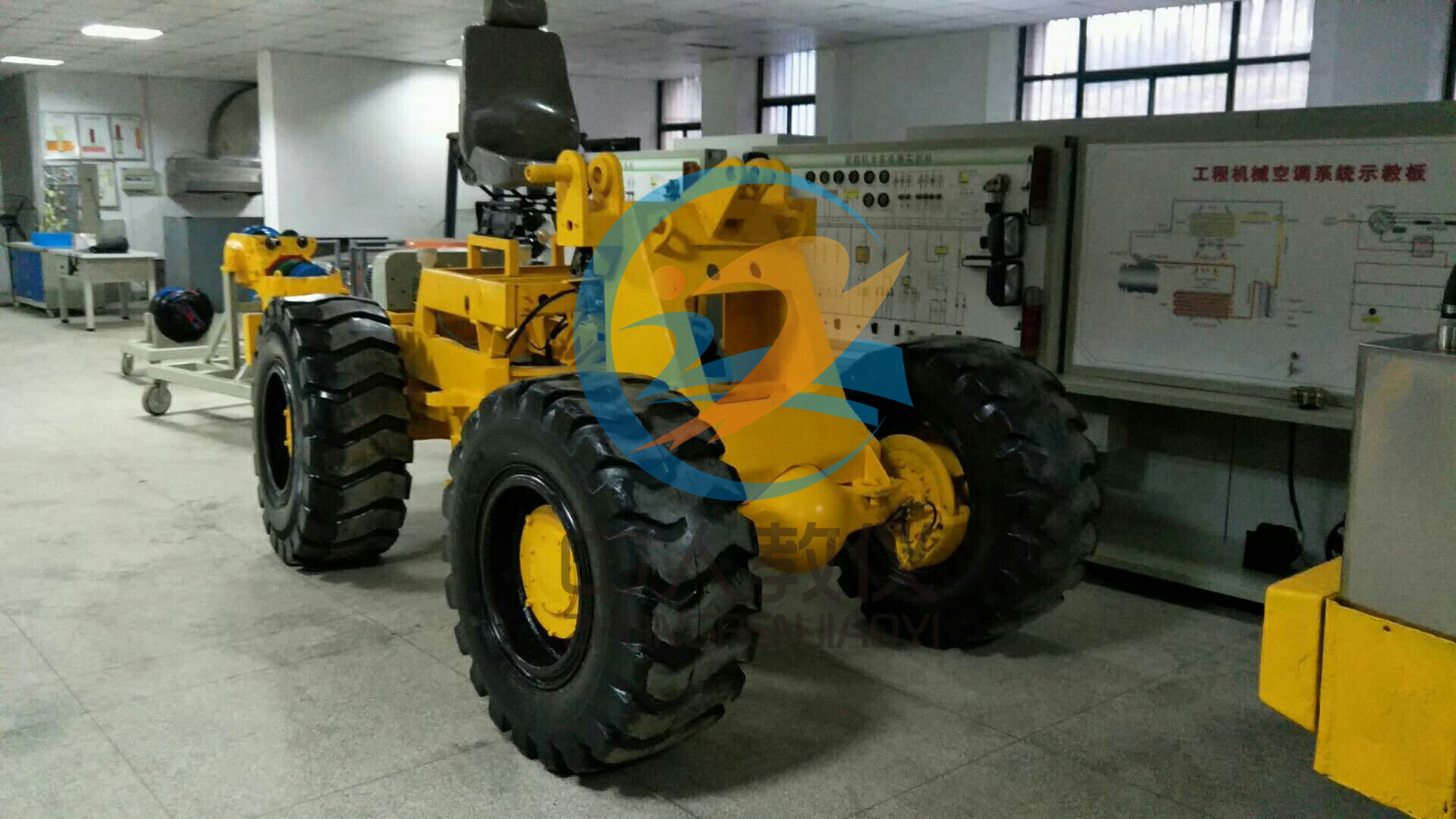 裝載機(jī)盤式制動(dòng)系統(tǒng)臺架