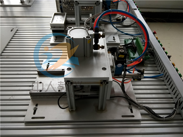 ���I(y��)�C(j��)�����c����ҕ�Xϵ�y(t��ng)��(y��ng)�Ì�Ӗ(x��n)ϵ�y(t��ng),�C(j��)��ҕ�X��Ӗ(x��n)�b�ã��ӹ���Ԫ